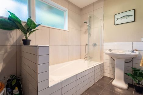 Photo of property in 5 Leinster Avenue, Raumati South, Paraparaumu, 5032