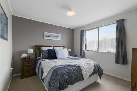 Photo of property in 31 Wisteria Grove, Maungaraki, Lower Hutt, 5010