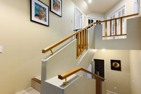 Photo of property in 6 Tupara Crescent, Kawaha Point, Rotorua, 3010