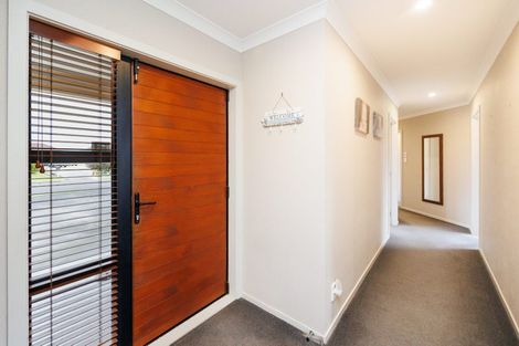 Photo of property in 35 Rosalie Terrace, Kelvin Grove, Palmerston North, 4414