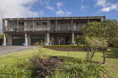 Photo of property in 10 Patterson Place, Waihi Beach, 3611