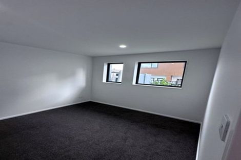 Photo of property in 14 Raupeti Lane, Henderson, Auckland, 0612