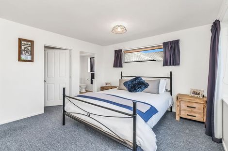 Photo of property in 16 Globe Bay Drive, Templeton, Christchurch, 8042