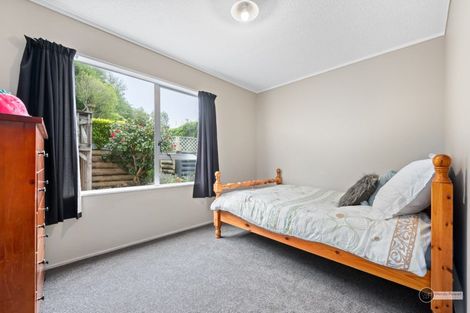 Photo of property in 10 Kaitangata Crescent, Kelson, Lower Hutt, 5010