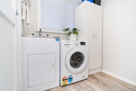 Photo of property in 51 Highbury Avenue, Highbury, Palmerston North, 4412