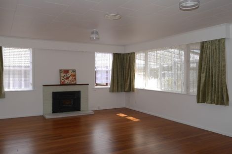 Photo of property in 12 Kowhai Grove, Raumati Beach, Paraparaumu, 5032