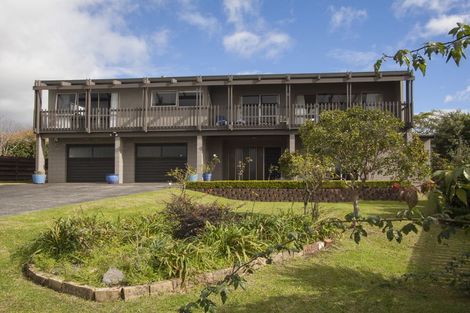 Photo of property in 10 Patterson Place, Waihi Beach, 3611