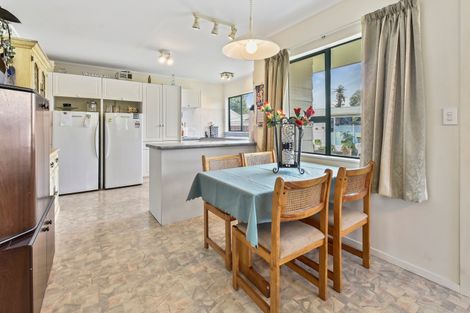 Photo of property in 26a Cosgrave Road, Papakura, 2110