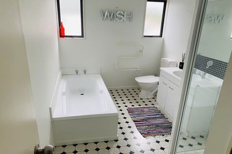 Photo of property in 2/24 Melrose Street, Christchurch Central, Christchurch, 8013