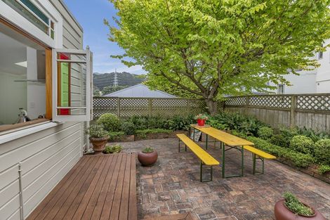 Photo of property in 80 Nairn Street, Mount Cook, Wellington, 6011