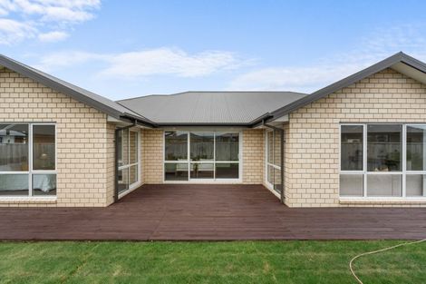 Photo of property in 59 Tiritiri Moana Drive, Pegasus, 7612