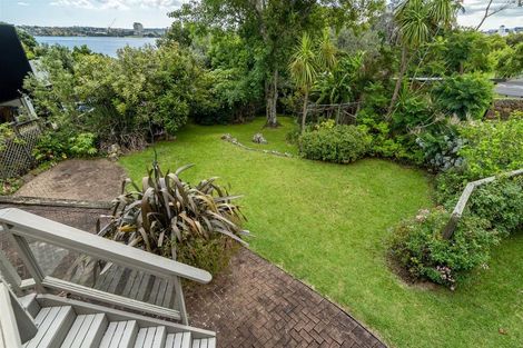 Photo of property in 316 Hurstmere Road, Takapuna, Auckland, 0622