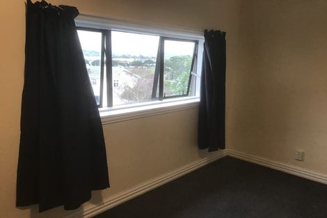 Photo of property in 10a Henry Street, Kilbirnie, Wellington, 6022