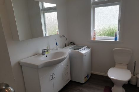 Photo of property in 46 Cambridge Terrace, Waiwhetu, Lower Hutt, 5010