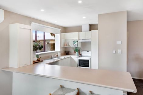 Photo of property in 1/172 Langdons Road, Northcote, Christchurch, 8052