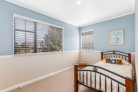 Photo of property in 6 Samwell Drive, Whitby, Porirua, 5024