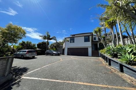 Photo of property in 1/86 Saddleback Rise, Murrays Bay, Auckland, 0630