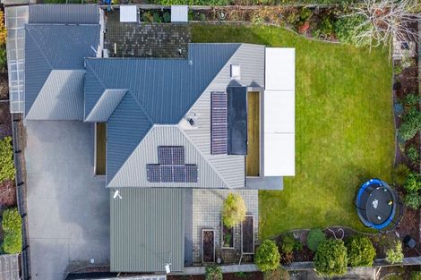 Photo of property in 7 Goodall Place, Redwood, Christchurch, 8051