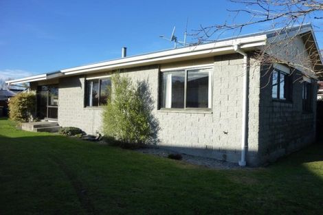 Photo of property in 19 Factory Road, Belfast, Christchurch, 8051