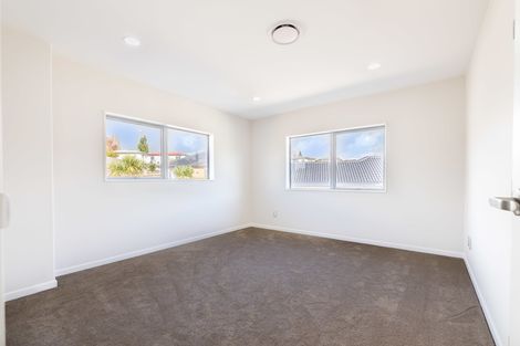 Photo of property in 49 Sari Place, Massey, Auckland, 0614