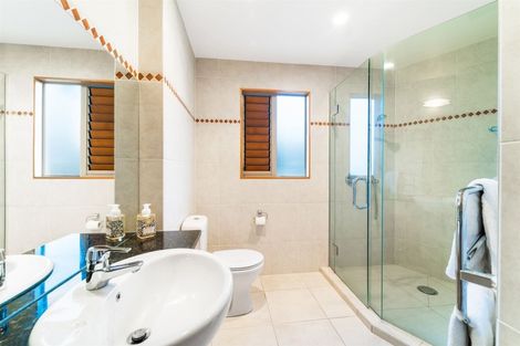 Photo of property in 2/56 Castor Bay Road, Castor Bay, Auckland, 0620