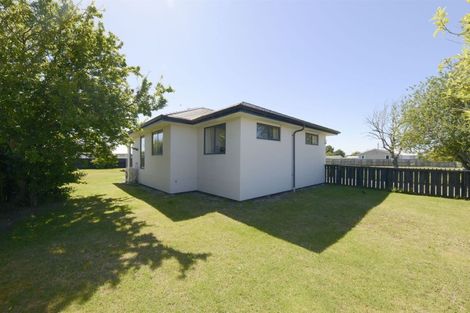 Photo of property in 21 Portchester Street, Aranui, Christchurch, 8061