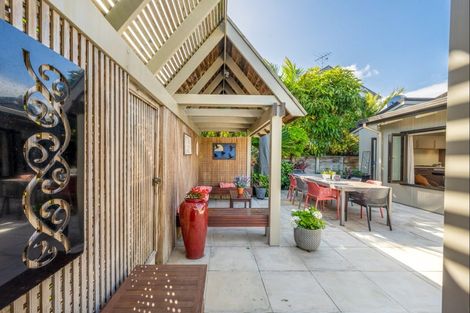 Photo of property in 24 Clovelly Road, Bucklands Beach, Auckland, 2012