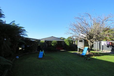 Photo of property in 36 Brougham Street, Westport, 7825