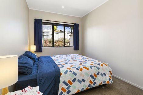 Photo of property in 5 Ranui Terrace, Tawa, Wellington, 5028