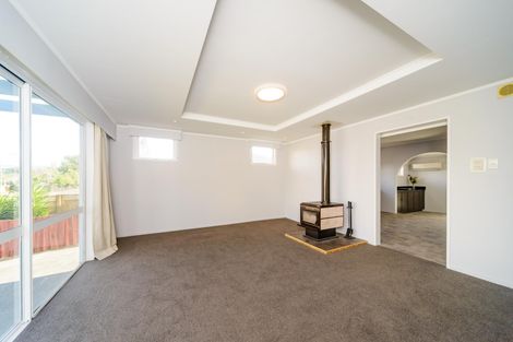 Photo of property in 27 Galway Avenue, Hokowhitu, Palmerston North, 4410