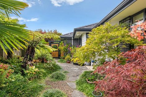 Photo of property in 24 Hooton Drive, Kumeu, 0810