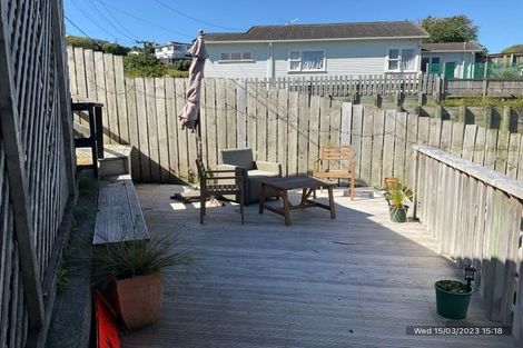 Photo of property in 98 Maupuia Road, Maupuia, Wellington, 6022