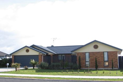 Photo of property in 181 Old Farm Road, Hamilton East, Hamilton, 3216