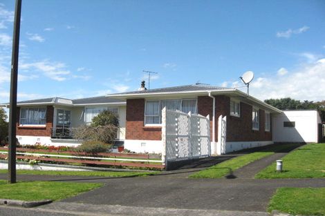 Photo of property in 3 Handley Place, Glen Avon, New Plymouth, 4312