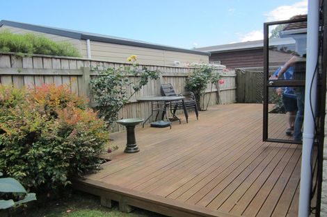 Photo of property in 5a Waimarie Avenue, Paraparaumu, 5032