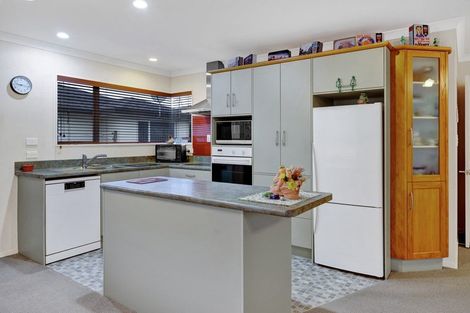 Photo of property in 33d Argyle Street, Hawera, 4610