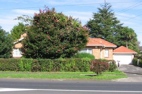 Photo of property in 43 Carruth Road, Papatoetoe, Auckland, 2025
