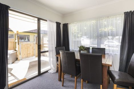 Photo of property in 5 Bethel Court, Milson, Palmerston North, 4414
