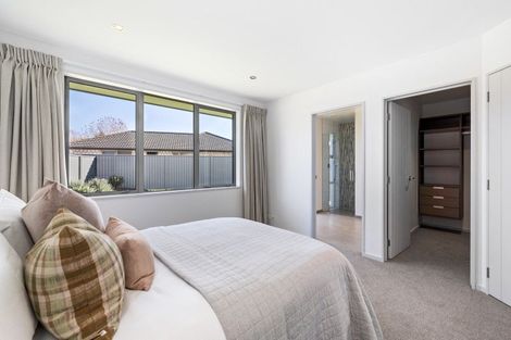 Photo of property in 12 Crabbe Place, Cromwell, 9310