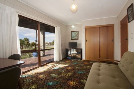 Photo of property in 10 Patterson Place, Waihi Beach, 3611