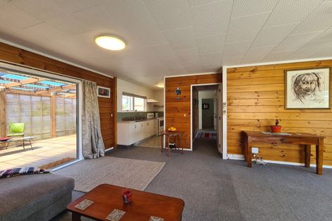 Photo of property in 70 Edward Street, Coromandel, 3506