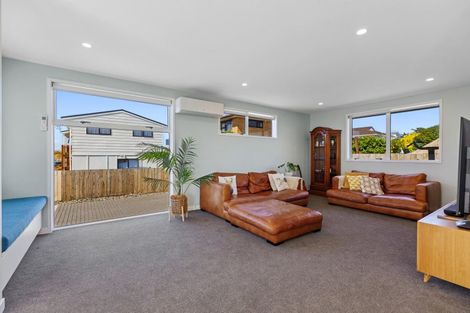 Photo of property in 814b Papamoa Beach Road, Papamoa Beach, Papamoa, 3118