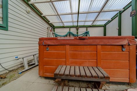 Photo of property in 107 King Street, Taradale, Napier, 4112