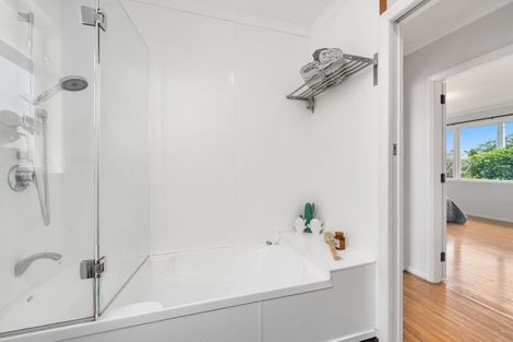 Photo of property in 4 Marsden Place, Awapuni, Palmerston North, 4412