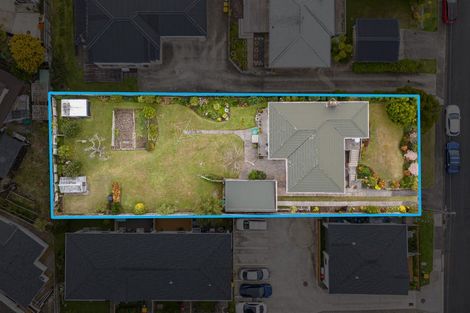 Photo of property in 5 Valron Road, Te Atatu South, Auckland, 0602