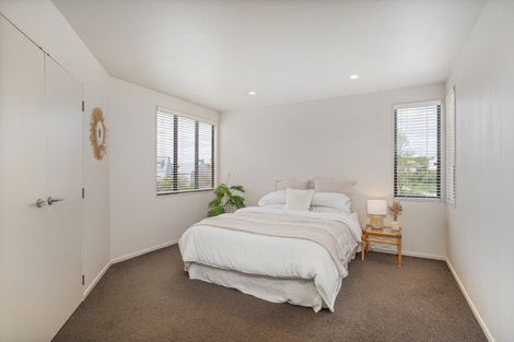 Photo of property in 141 Everitt Crescent, Whangamata, 3620