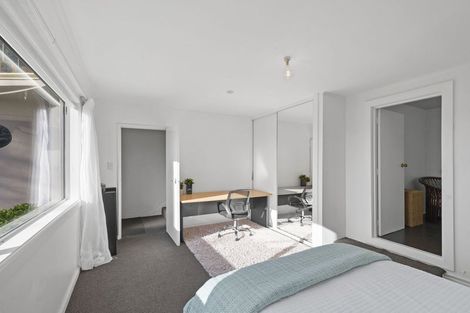 Photo of property in 198 Centaurus Road, Saint Martins, Christchurch, 8022