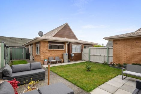 Photo of property in Rangeview Villas, 16/9 Fuller Close, Levin, 5510