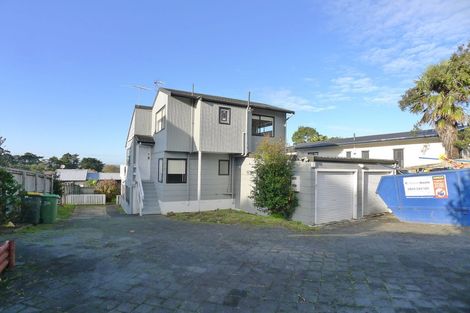 Photo of property in 83 Hobsonville Road, West Harbour, Auckland, 0618