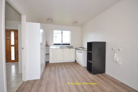 Photo of property in 8 Heaths Way, Pahi, Paparoa, 0571